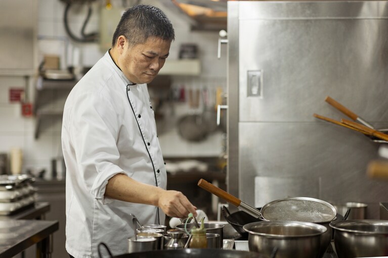 胡福春シェフ。日本の「福臨門」では総料理長を務めた。