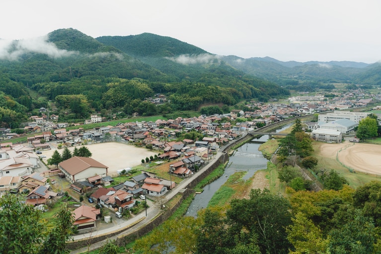 【島根県の春の絶景より】津和野の町並み。（撮影：佐藤 亘）※撮影は2024年10月