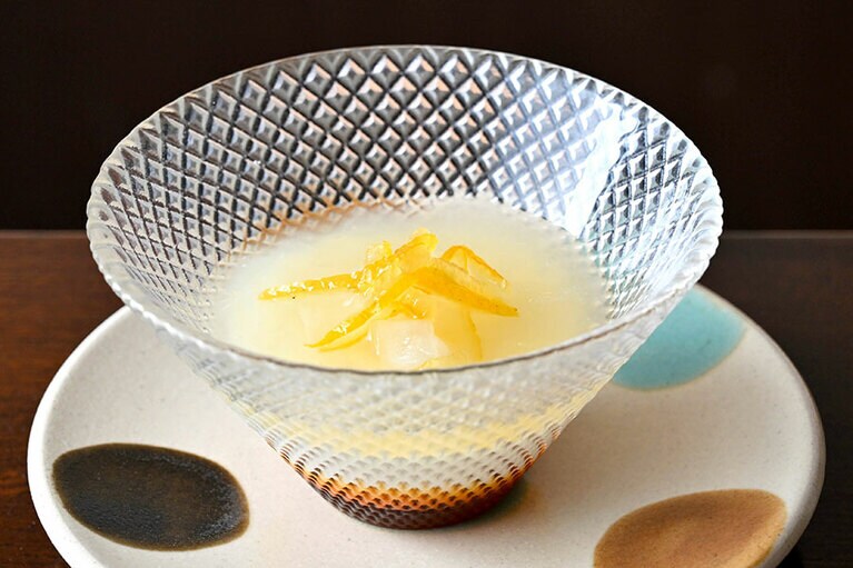 デザートは「豆腐羹 ゆず風味」。実はゆずも栃木の名物。