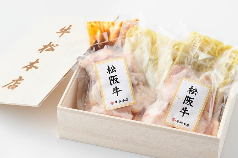 松阪牛特選厚切りもつ鍋 2～3人前 5,980円(税込)／名産松阪牛 牛松本店　※期限＝冷凍2週間