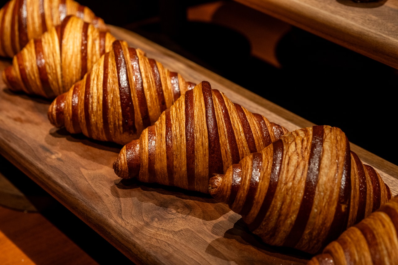 プレーンのクロワッサンも大人気。