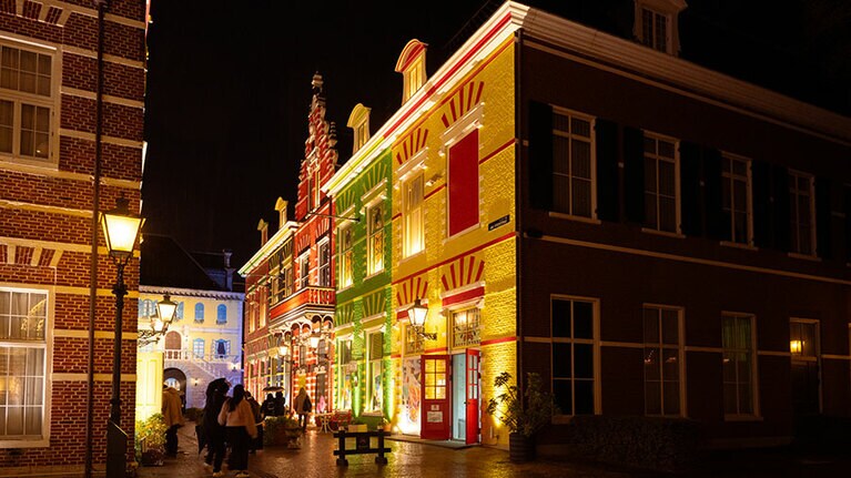 光のファンタジアシティには6つのアトラクションが。昼間にデジタルとリアルが融合したアトラクションを体験するのも楽しい。