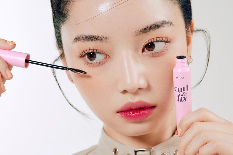 グレーブラウン。グレーとブラウンが絶妙に混じったニュアンスカラーは、ナチュラルな印象に仕上がると人気。※写真は通常サイズ