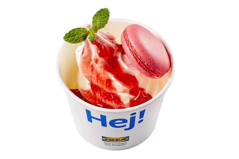 ストロベリーサンデー 250円。IKEA原宿、IKEA渋谷を除く全国のイケアストアで提供。