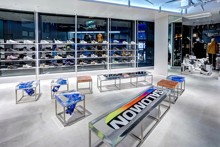 サロモンストア 東京渋谷