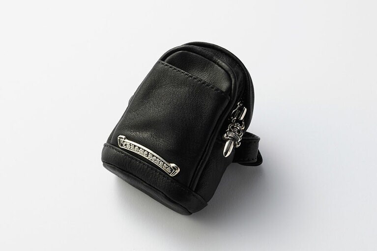 レザーアイテム 132,000円／クロムハーツ トーキョー