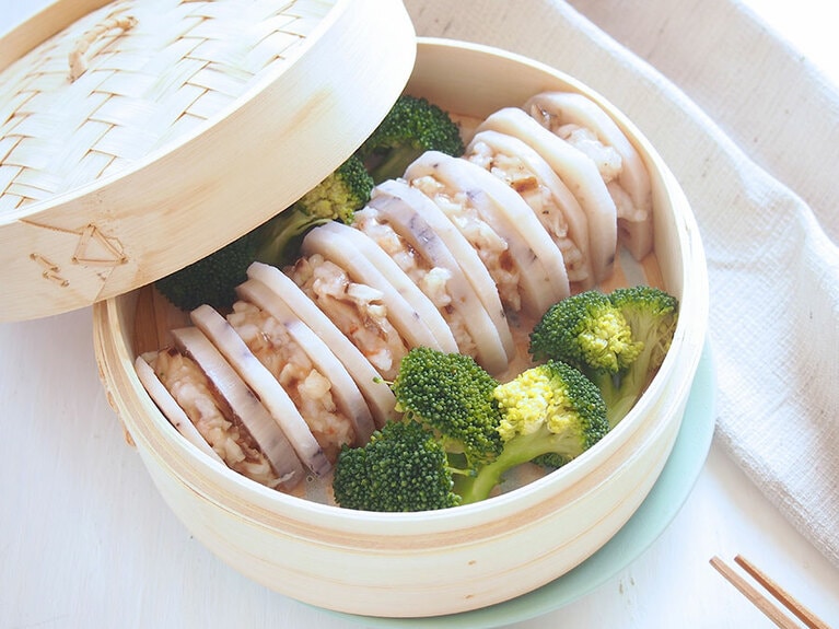 海老に火が通ったら完成。お好みでポン酢や醤油を添えても。