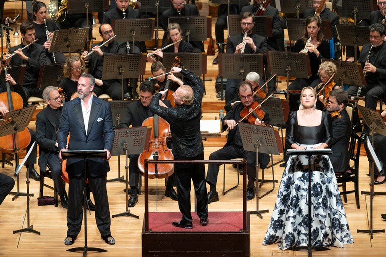 バスバリトン歌手のクリスチャン・ヴァン・ホーンとメゾソプラノ歌手のエリーナ・ガランチャ　撮影：長澤直子