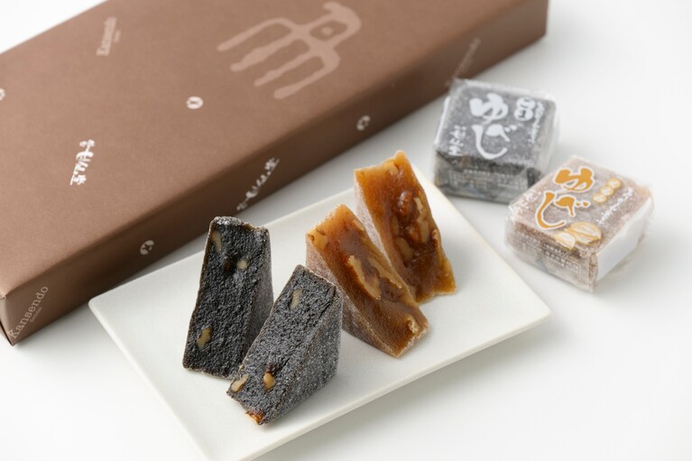 ゆべし詰合せ 1,587円（10個入り）。