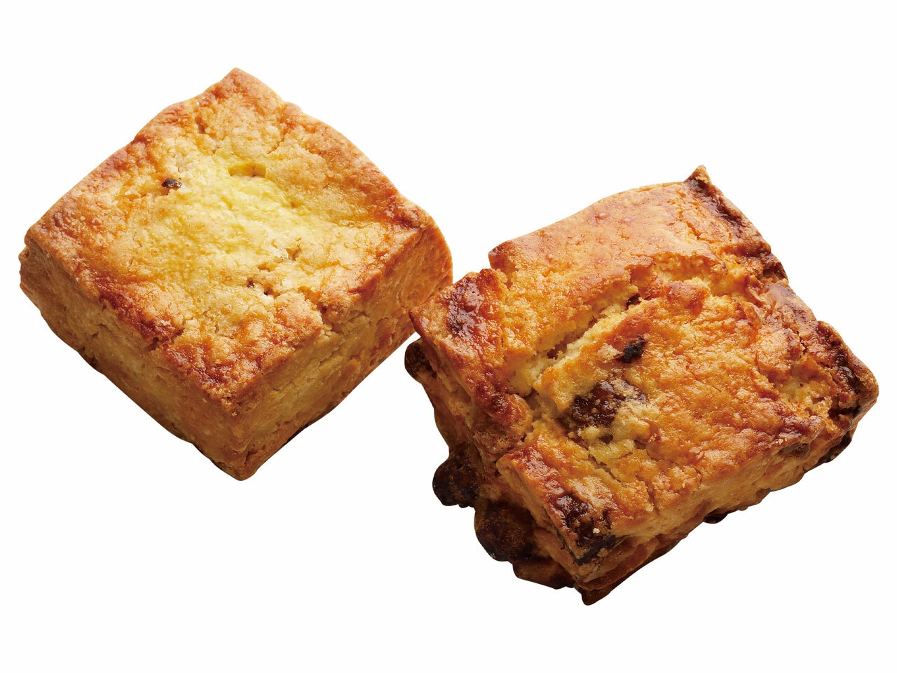 スコーン　左：ナチュレ 432円、右：いちじくとショコラブラン 464円。