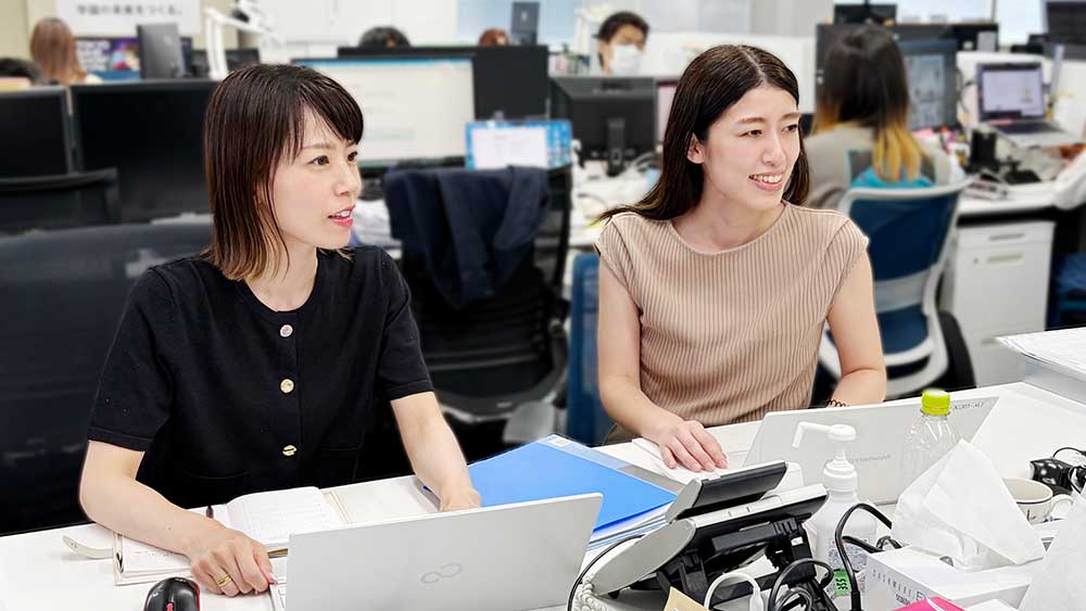 多様な文化を育んできた横浜を拠点に、専門学校や大学院大学などを運営する岩崎学園。2027年に創立100周年を迎える同法人では、楽しさと好奇心を引き出す学びを通して、学生一人ひとりの「好き」を伸ばし、可能性を広げている。