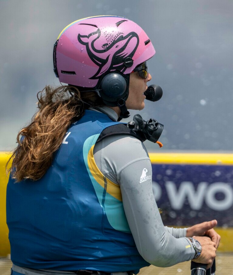 ムバダラ・ブラジルSAILGPチームのドライバーで、ロレックス テスティモニーのマルティネ・グラエル。ニューヨークで初のフリートレース優勝を果たした。© Rolex/Ricardo Printo for SailGP