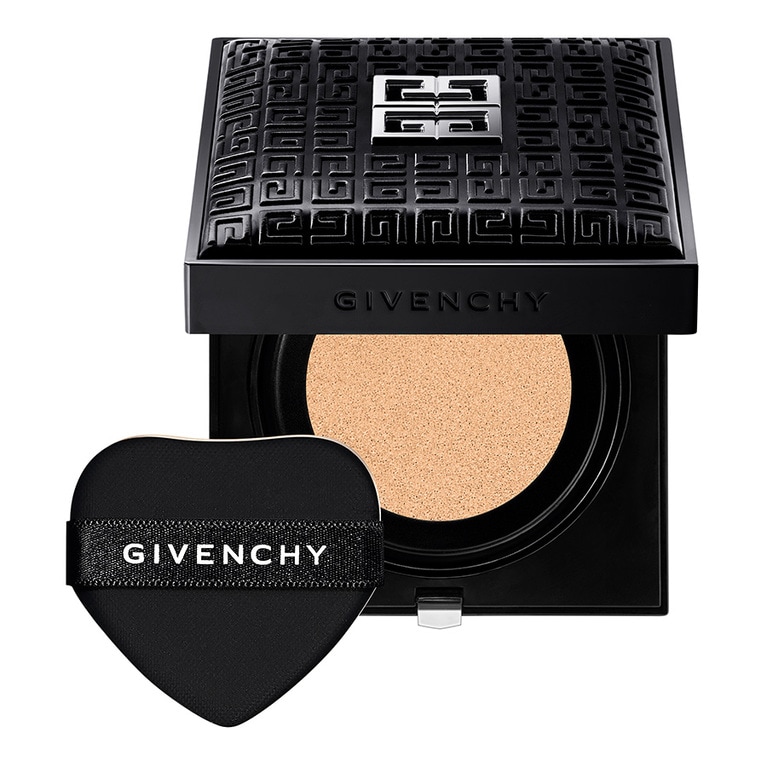 【クッションファンデーション】プリズム・リーブル・スキンケアリング・グロウ・クッション SPF45・PA+++ 全6色 各9,240円。