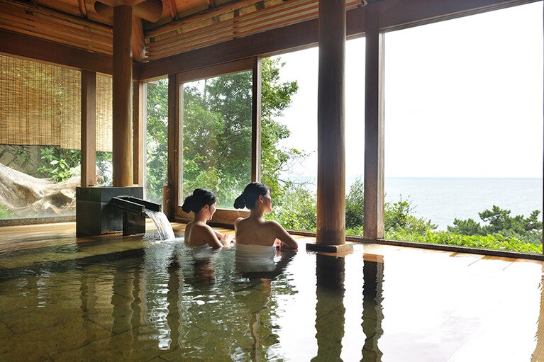 「うるはし現代湯治」は、全国15カ所の「界」で行われる画期的なプログラム。