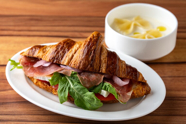 「ハイジとクララの仲良しサンド(スープ付き）」1,500円。