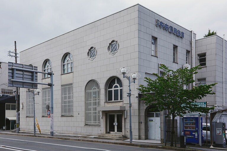 ジャンルや国境を越えたライブ演奏を京都ならではの特別な空間で体験できる音楽祭。2023年は春と秋に開催。秋の回は10/7、8で場所は京都北部の天橋立。個性的なミュージシャン12組の公演と東京・京都・フランスのシェフを招き、ガストロノミーを開催。kyotophonie.jp