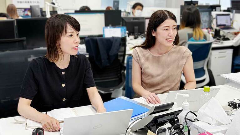 多様な文化を育んできた横浜を拠点に、専門学校や大学院大学などを運営する岩崎学園。2027年に創立100周年を迎える同法人では、楽しさと好奇心を引き出す学びを通して、学生一人ひとりの「好き」を伸ばし、可能性を広げている。