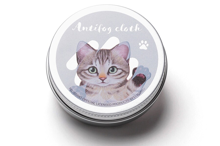 付属の子猫の缶ケースは、チャシロ、ハチワレ、キジトラの3種。クロスの乾燥防止用として使用可能。