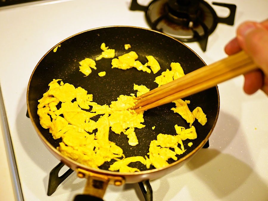 炒りたまごなら、錦糸卵を作るよりずっと簡単。