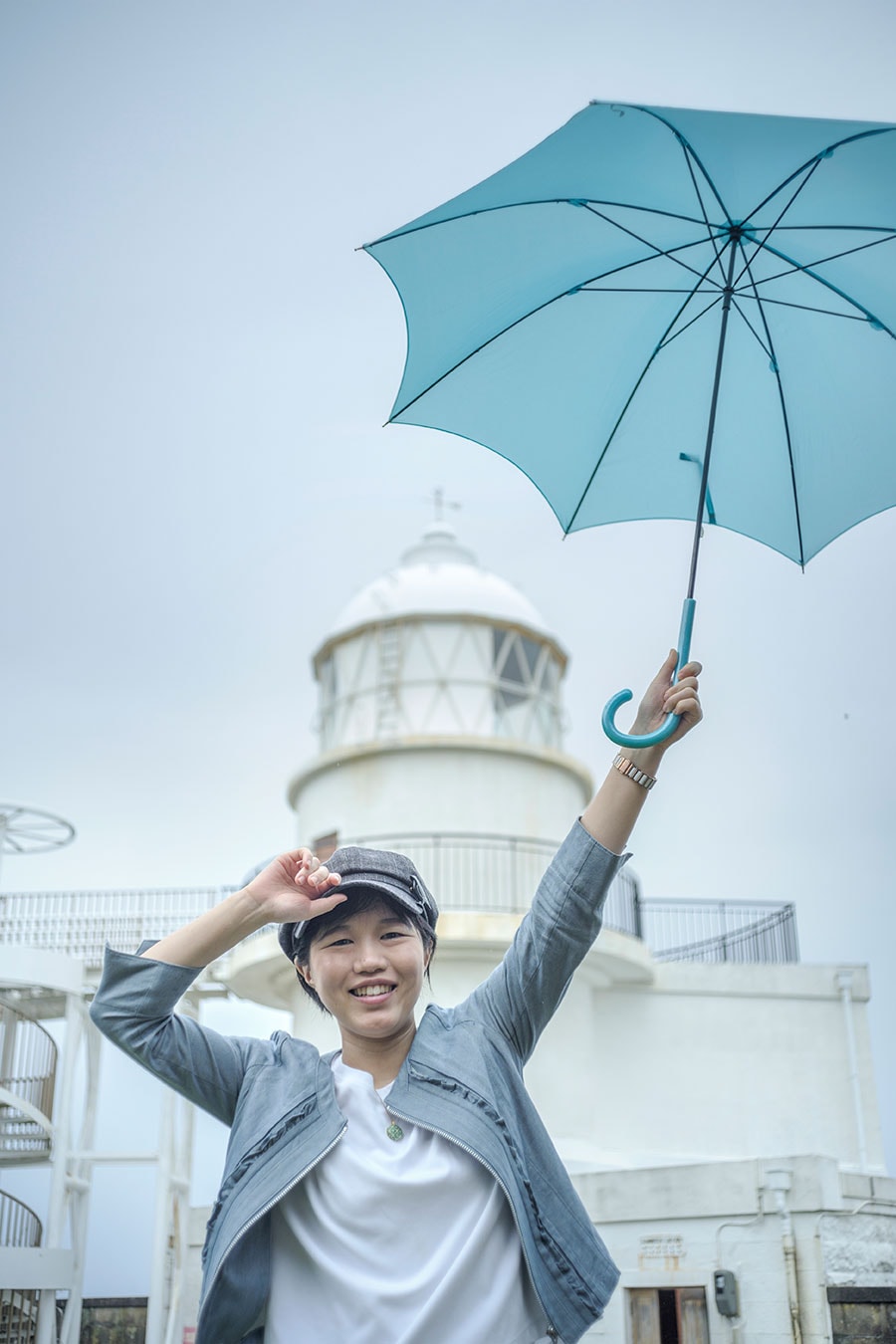 生憎の天気だったが、歴史や物語に触れ、灯台巡りを堪能した阿部さん。