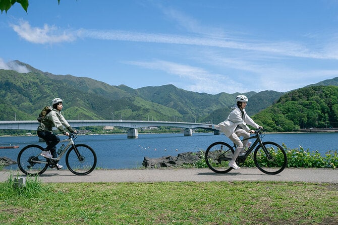 湖の周りの遊歩道には自転車が通れない場所もあるので注意が必要。