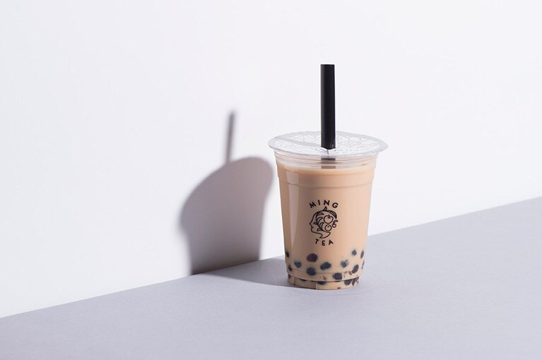 ●MING TEA「アッサム紅茶ミルクティー＋タピオカ(R)」500円。