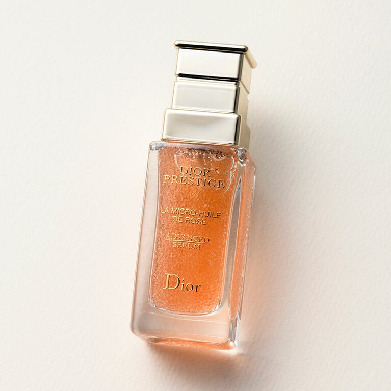 プレステージ マイクロ ユイル ド ローズ セラム30mL 31,350円／パルファン・クリスチャン・ディオール