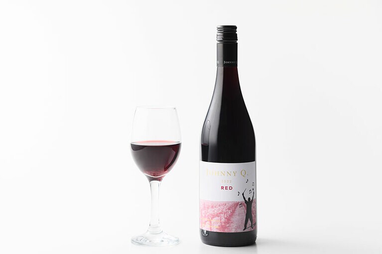 ジョニーQ クロエ レッド 1,529円（750ml）。