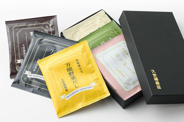 一包だしシリーズ 各120円(贅沢だし150円、ありがとうだし130円)。