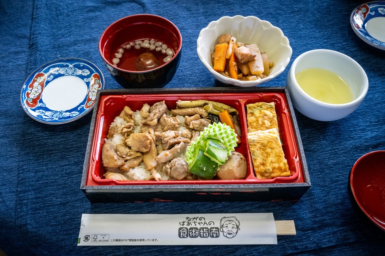 長野さんの手作りお弁当。やさしく体に沁み入るような味わいでした。
