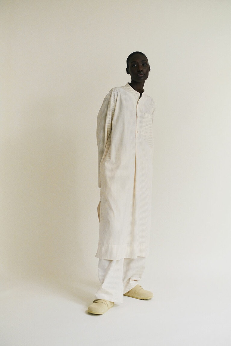 シャツ50600円、パンツ27,500円。