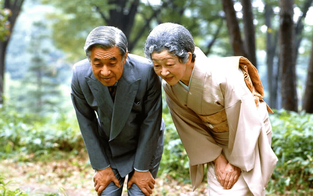 上皇陛下と美智子さま（2001年12月撮影）　©文藝春秋