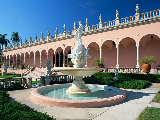 世界屈指のサーカスを率いた一族の 夢の跡を物語るフロリダの美術館