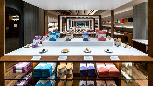 ⬛【豪華にホテル・旅館気分】で♥多目的演出 【華やか置台１組セット】 城崎の名宿「西村屋ホテル招月庭」が 華麗にリニューアルオープン