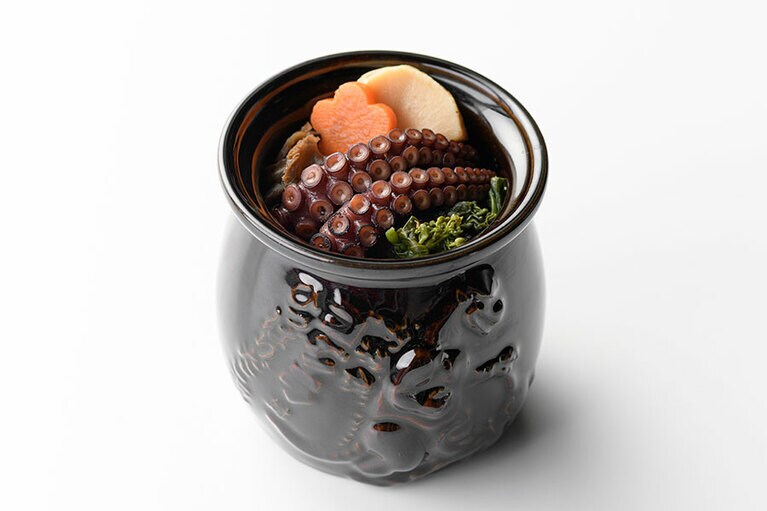 ゴジラVS明石のタコ飯。美味しい対決をその舌で。