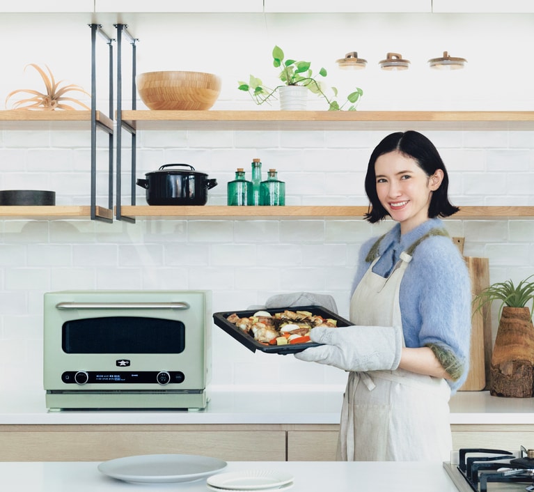 ニット 50,600円／SAYAKA DAVIS（ショールーム セッション） その他／スタイリスト私物