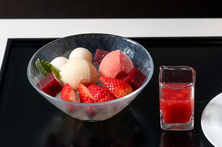 「いちごあんみつ」。