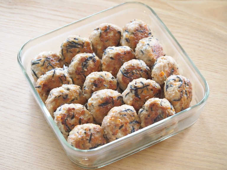 冷めてもふわふわ。ひじき入りつくね焼き。