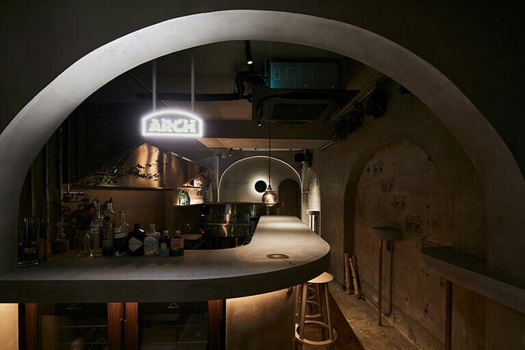 セレクトされた音楽を聴きながらバータイムを楽しむことも。