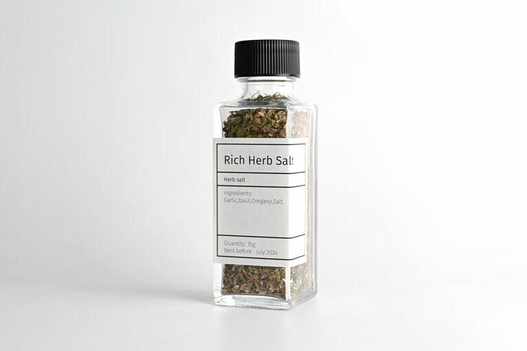 リッチハーブソルト 35g 720円～／クラフトスパイス