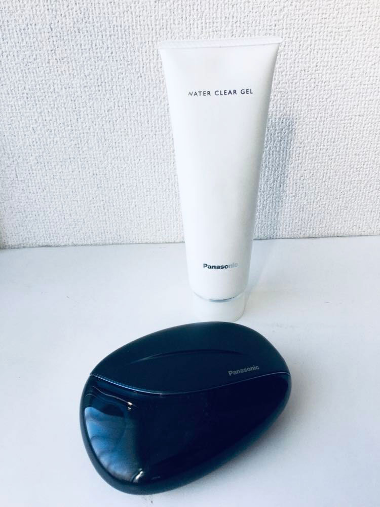 購入時は専用ジェル付き。単品だと2,420円。