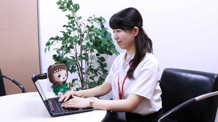 女性正社員比率は 60％以上で、多くの女性が活躍。