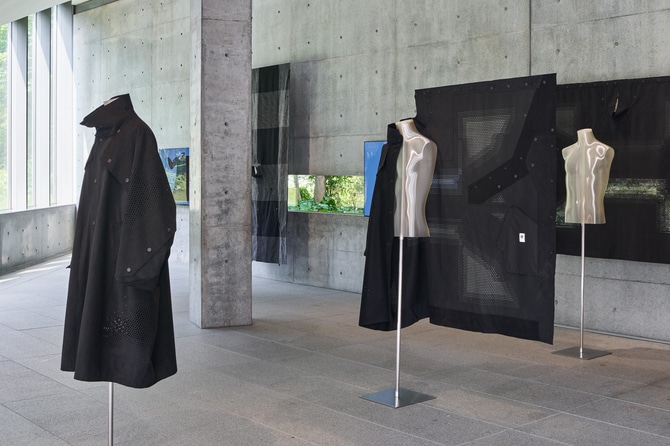 イッセイ ミヤケ アイム メンが企画展を東京・大阪の二拠点で開催中