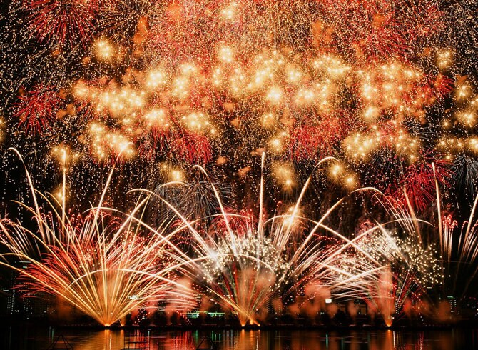 まだ間に合う！ 2024年花火大会】 近畿エリアの注目花火7選 淀川華やか 
