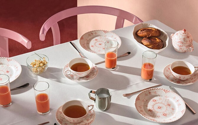 ロイヤル・コペンハーゲンの新ライン 発売を記念し、コーヒースタンド