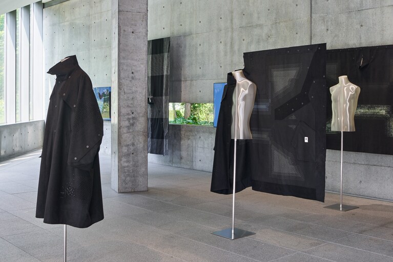 東京会場の21_21 デザインサイト ギャラリー3 © ISSEY MIYAKE INC. Photo:Masaya Yoshimura(Copist)