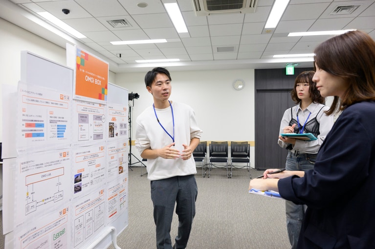 J:COMは、大学生がすでに取り組んでいる活動の発展や、新たな取り組みにチャレンジするきっかけをつくるためこのプロジェクトを立ち上げた。