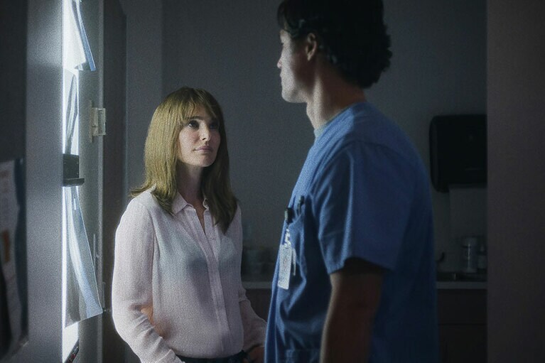 『メイ・ディセンバー ゆれる真実』2024年7月12日（金）TOHOシネマズ 日比谷ほか全国公開　©2023. May December 2022 Investors LLC, ALL Rights Reserved. 配給：ハピネットファントム・スタジオ