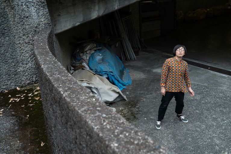 ビニールシートの下は…？