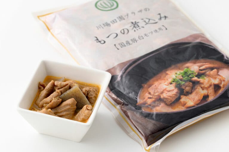 もつの煮込み 1,380円（900g）。